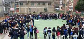 Chieri e Ciriè, occupate le scuole Monti e Fermi-Galilei - La Stampa