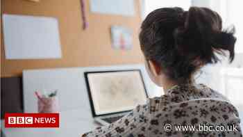 Broadband firms urged to offer deals to low-income families
