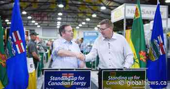 Kenney, Moe join forces with U.S. governors calling for end to border vaccine mandate