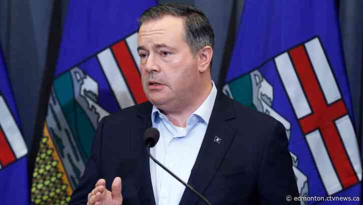 Kenney, Moe, join U.S. governors urging end to trucker COVID-19 vaccination rules