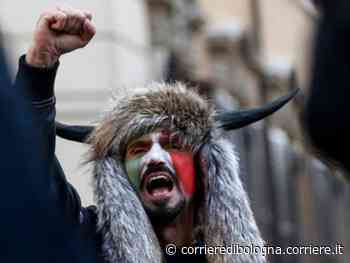 Modena, Hermes Ferrari, lo «sciamano» italiano, indagato per bancarotta - Corriere della Sera