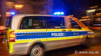 Kinder werfen mit Steinen auf fahrendes Auto in Wetter - Westfalenpost