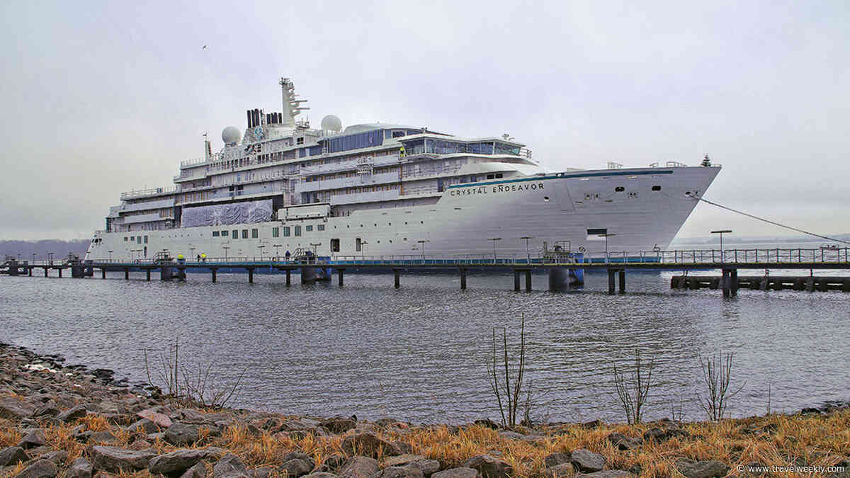 Донья кораблей. Лайнер Crystal Endeavor. Crystal Endeavour.