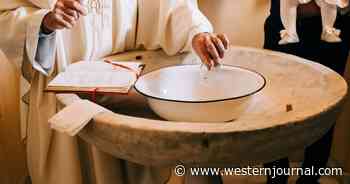 US Priest Realizes His Mistake After a Lifetime of Service, Now the Hunt Is On for the Thousands He Baptized