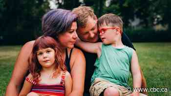 Some immunocompromised Canadians face anxious future with lifting of COVID-19 restrictions