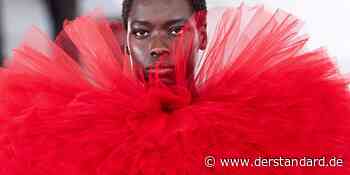 New York Fashion Week: Tülle Zeiten! - Mode & Kosmetik - DER STANDARD