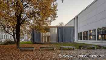 Ausstellung der Deutschen Meisterschule für Mode in München - Süddeutsche Zeitung