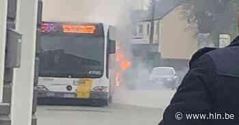 Lijnbus met schoolkinderen brandt helemaal uit in Everbeek - Het Laatste Nieuws