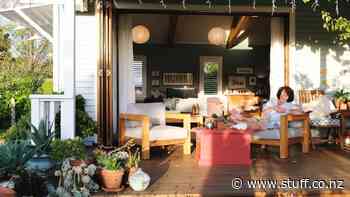 A gardener tried to recreate her town garden in the country. It failed - wonderfully - Stuff.co.nz