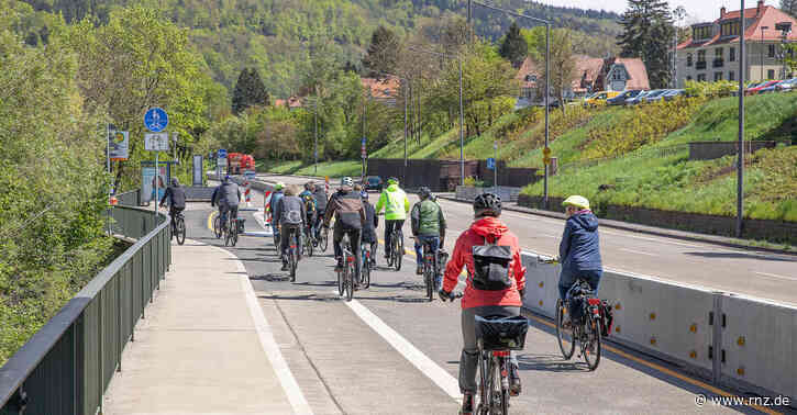 Heidelberg/Neckargemünd:  Zwischenbilanz des Verkehrsversuchs B37-Radspur
