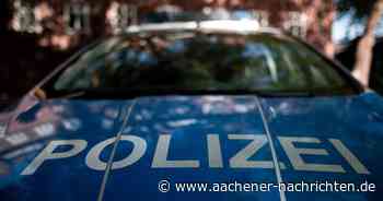 Opfer verletzt, Täter geflüchtet: Raubüberfall auf Rentner im Hausflur