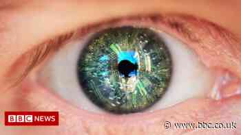 Bionic eyes: Obsolete tech leaves patients in the dark
