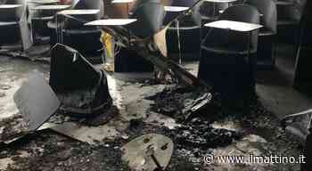 Fuoco all'alba in un'aula del liceo Garofano, l'ipotesi: corto circuito accidentale - ilmattino.it