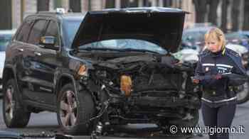 Milano, schianto all’alba con cinque feriti: il 19enne al volante era ubriaco - IL GIORNO