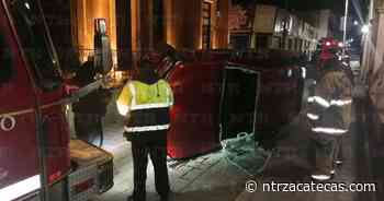 Se vuelca camioneta en el centro de Fresnillo - NTR Zacatecas .com