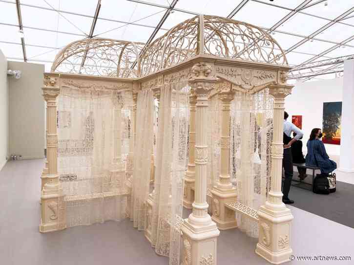 Show-Stopping Chris Burden Installation Offers a Respite from the Bustle of Frieze