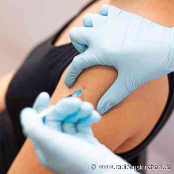 Mehr als 200 Abgeordnete unterstützen Impfpflicht ab 18 - radioeuskirchen.de