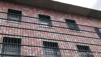 Corona verschärft Situation in Psychiatrie: Viel Gewalt, wenig Personal - hessenschau.de