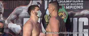 Arslanbek Makhmudov et son rival font le poids