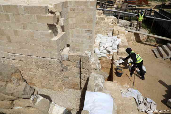 2,000-Year-Old Roman Cemetery Discovered in Gaza