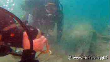 Dal fondale del lago di Garda spunta una barca di più di duemila anni fa - Brescia Oggi
