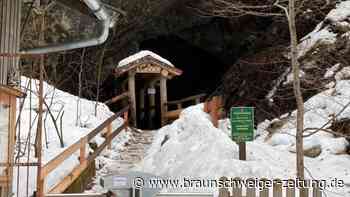 Eingeschlossene Forscher in Salzburger Höhle im Freien