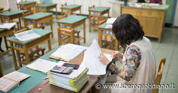 Modena, di giorno bidella e di sera... A 53 anni, la sua incredibile seconda vita - Liberoquotidiano.it