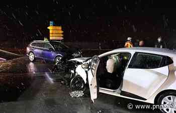 Frontalzusammenstoß: Vier Verletzte auf der B8 - Plattling - pnp.de