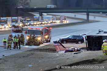 Plane crashes into lorry on North Carolina highway - St Helens Star