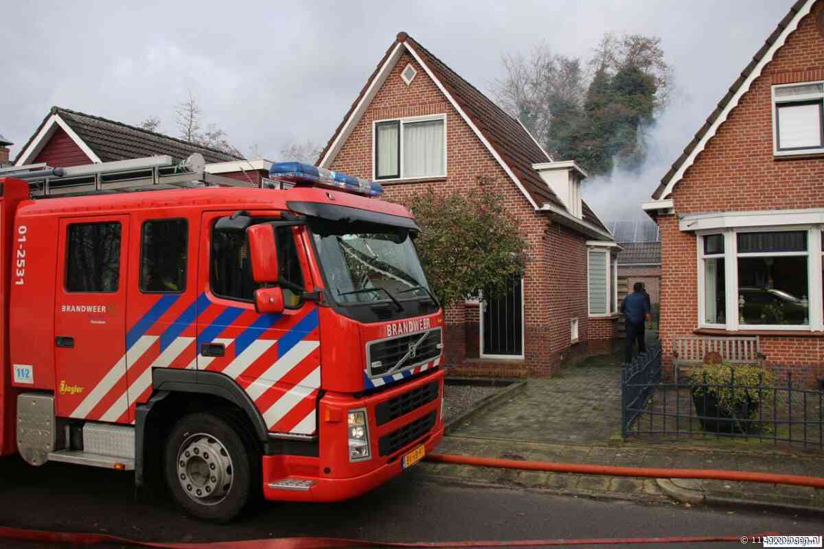 Rookontwikkeling bij garagebrand Beneden Dwarsdiep in Veendam (update) | 112Groningen, Actueel nieuws over de hulpverleningsdiensten uit Groningen - 112groningen.nl