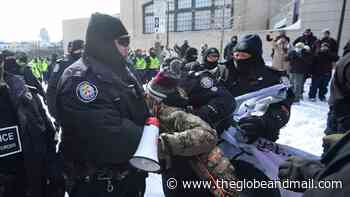 Video: Police move in on Ottawa truck protest, make arrests - The Globe and Mail