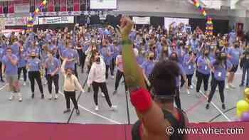 40th Annual Teddi Dance for Love underway