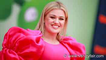 Kelly Clarkson Files to Legally Change Her Name Amid Brandon Blackstock Divorce - Vanity Fair