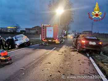 Due feriti in scontro tra auto stamane a Soliera - Modena 2000