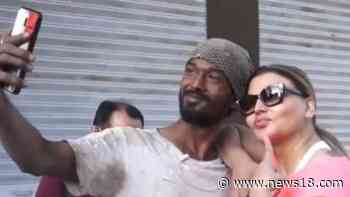 Painter Asks For A Selfie, Here’s How Rakhi Sawant Reacts - News18