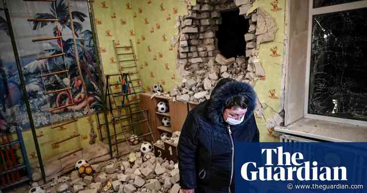 'We thought the war has started,' says resident of eastern Ukrainian city hit by shells – video