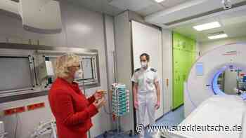 Regierung - Koblenz - Bundeswehrkrankenhaus: Lambrecht lobt Fluthelfer bei Besuch - Politik - Süddeutsche Zeitung - SZ.de