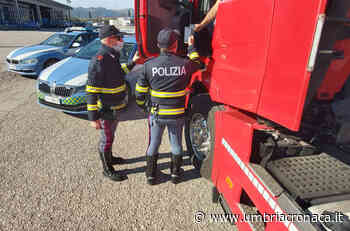 Trasporto merci, controlli della Polstrada tra Foligno e Assisi - Il quotidiano che racconta l'Umbria - Umbria Cronaca