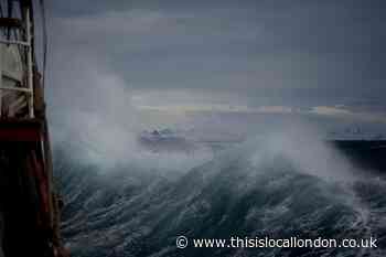 Storm Eunice strikes London with 70mph winds- Elukijha Pirapakaran, GGSK college