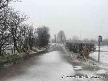 RECAP: Traffic, travel - and of course pictures - as snow fall in Bolton and Bury - Bury Times