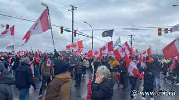 Vaccine mandate protesters in B.C. block access to Canada-U.S. border crossing