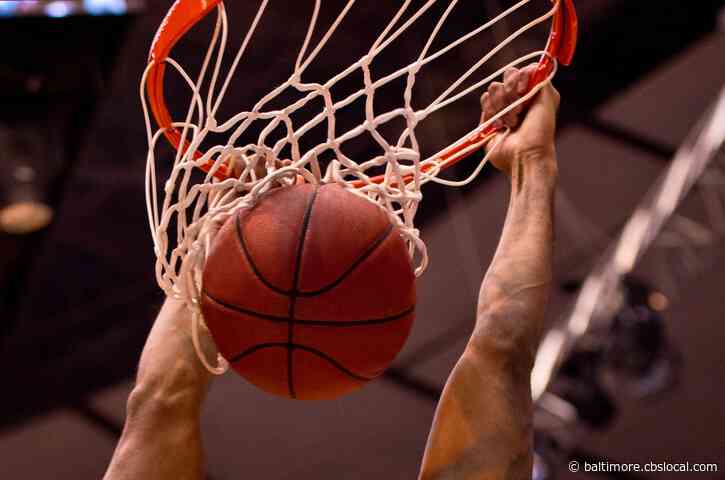 Gates Scores 24 To Carry Holy Cross Over Navy 55-50