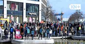 Rassistischer Anschlag von Hanau: Kiel gedenkt der neun Opfer - Kieler Nachrichten