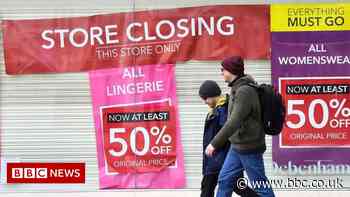 More than 17,000 chain store shops closed last year