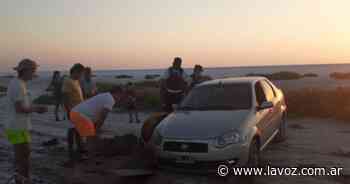 Un “clásico”: turistas, ahora de Buenos Aires, quedaron varados en las Salinas y tuvieron que rescatarlos - La Voz del Interior