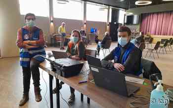 Ruim 250 mensen halen booster in Surhuisterveen - Leeuwarder Courant