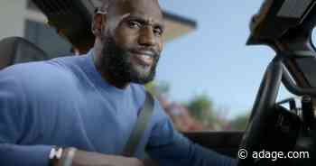 See LeBron James in ad for electric Hummer—with a bunch of crabs