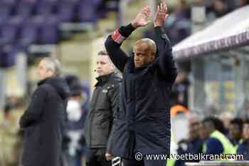 Anderlecht doet goede zaak om de concurrrentie af te houden, maar Kompany is daar niet mee bezig: &quot;Ik kijk enkel boven ons&quot;