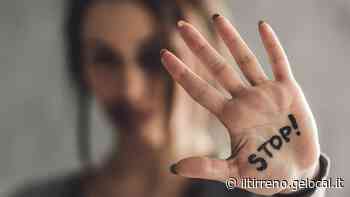 Camaiore, picchiata dal compagno: la fuga all'all'alba e la telefonata che ha fatto scattare l'indagine - Il Tirreno