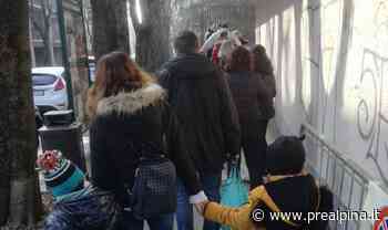 Saronno, in coda alle Poste - La Prealpina